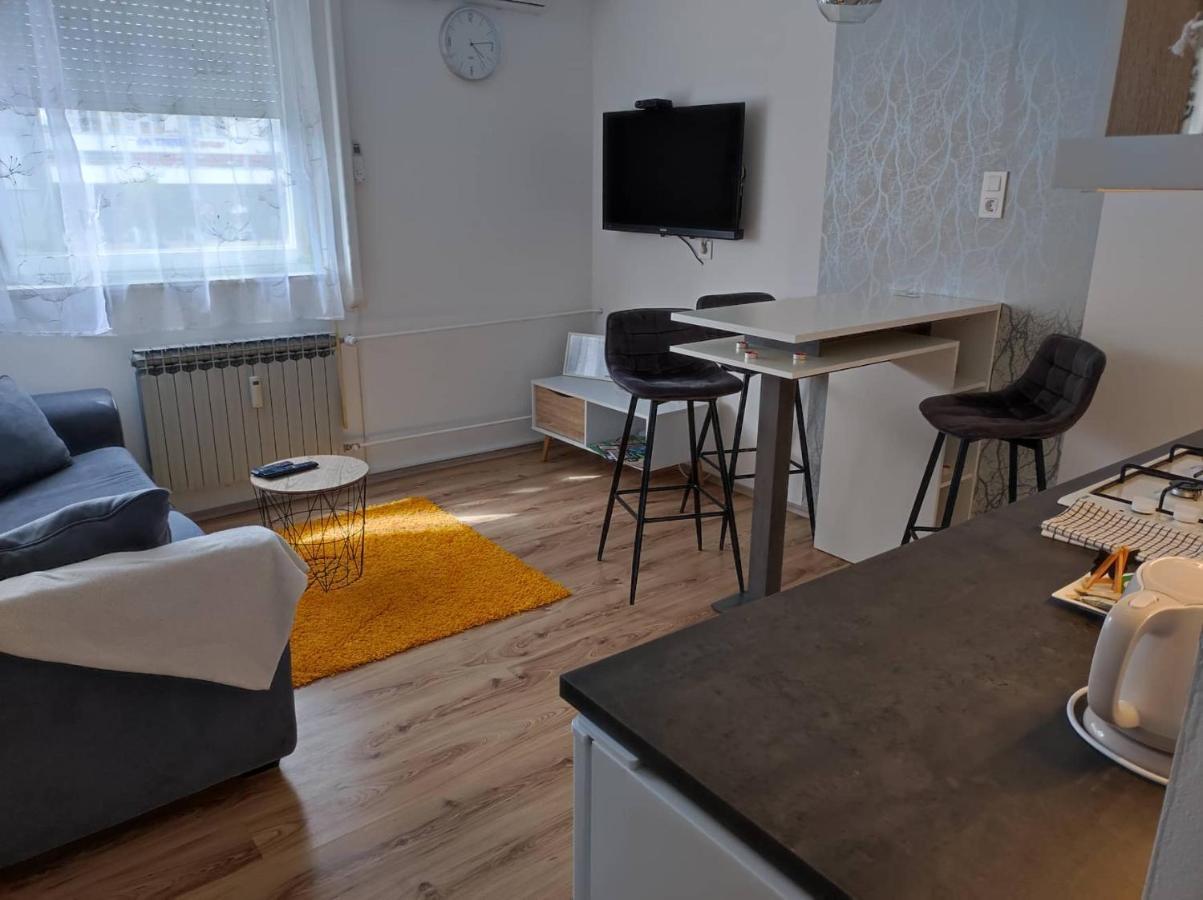 Apartman Emy Karlovac Zewnętrze zdjęcie