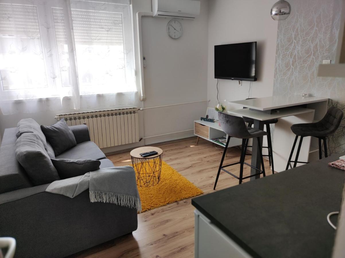 Apartman Emy Karlovac Zewnętrze zdjęcie